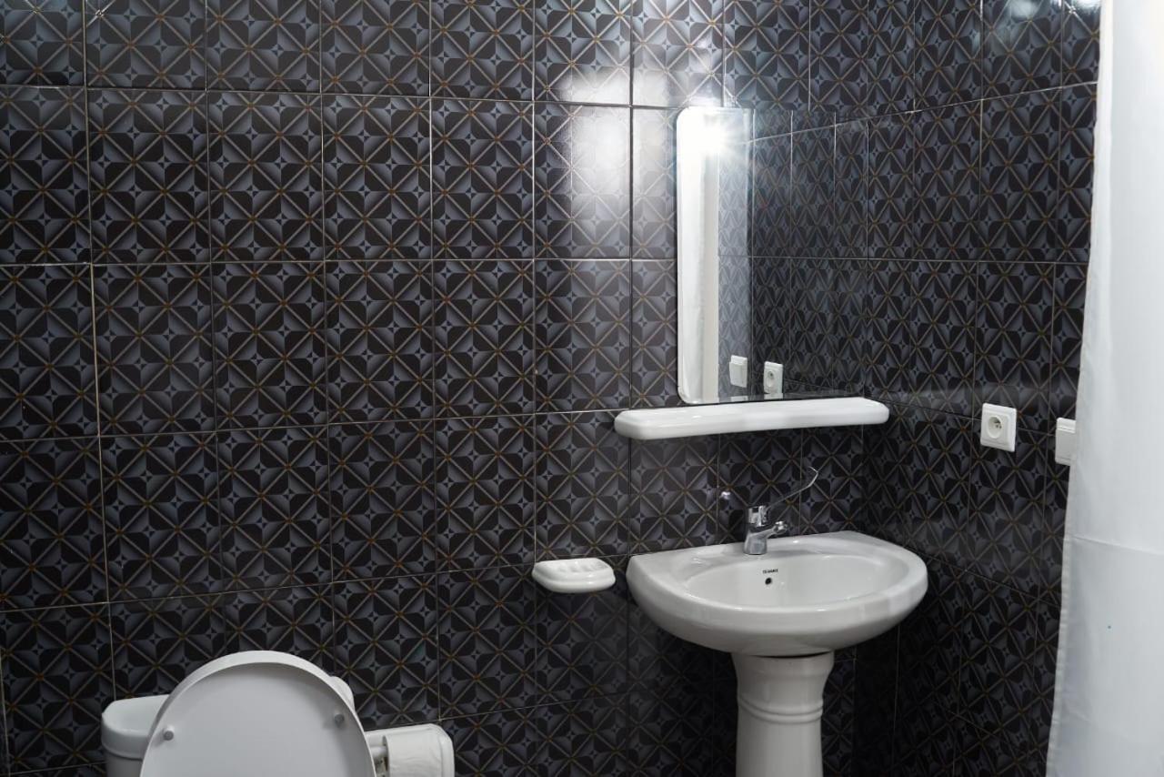 Jirajira Hotel Нуси-Бе Экстерьер фото