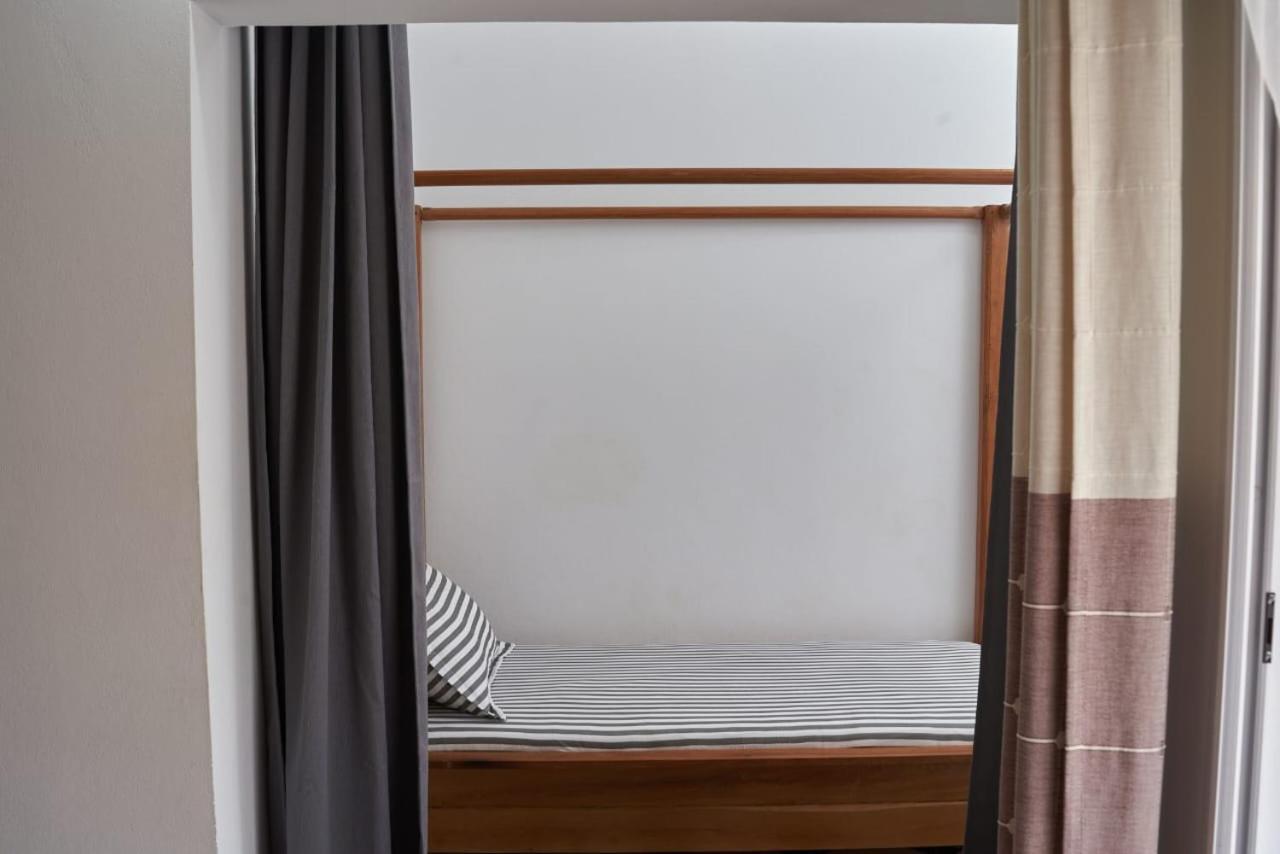 Jirajira Hotel Нуси-Бе Экстерьер фото