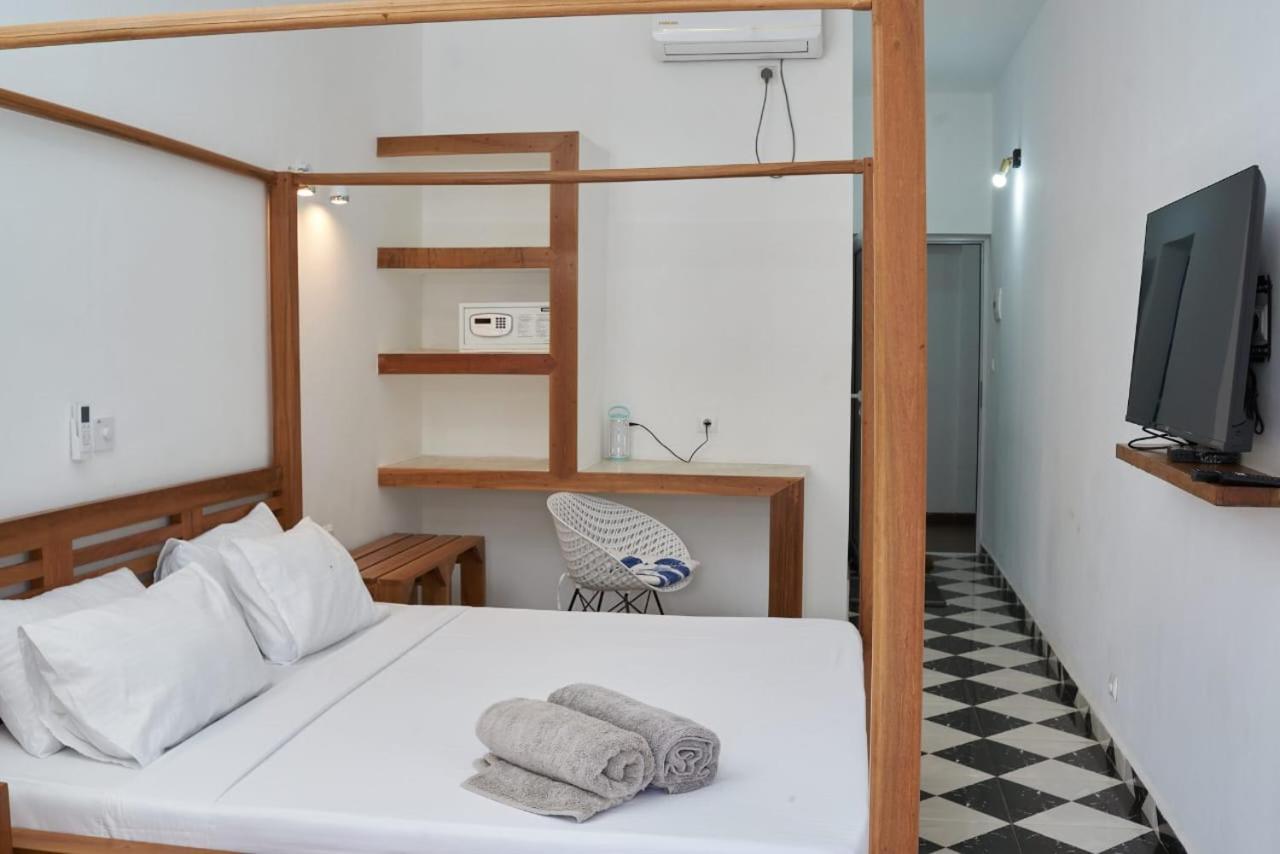 Jirajira Hotel Нуси-Бе Экстерьер фото